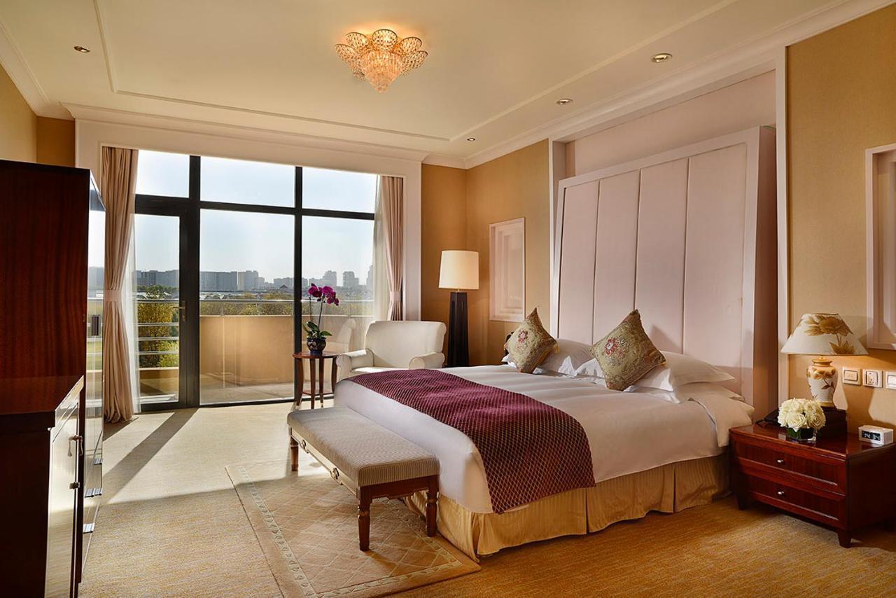 Crowne Plaza Ordos, An Ihg Hotel Exterior photo