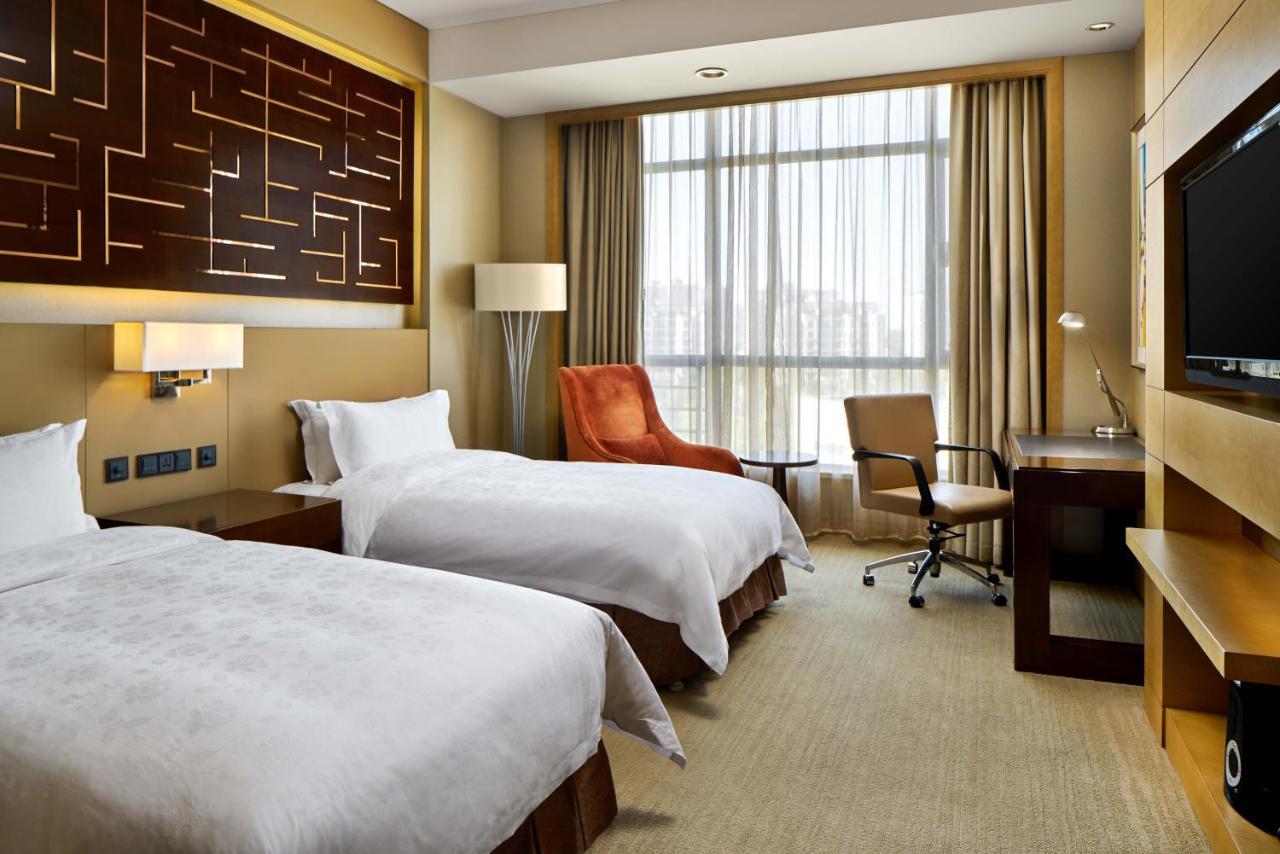 Crowne Plaza Ordos, An Ihg Hotel Exterior photo