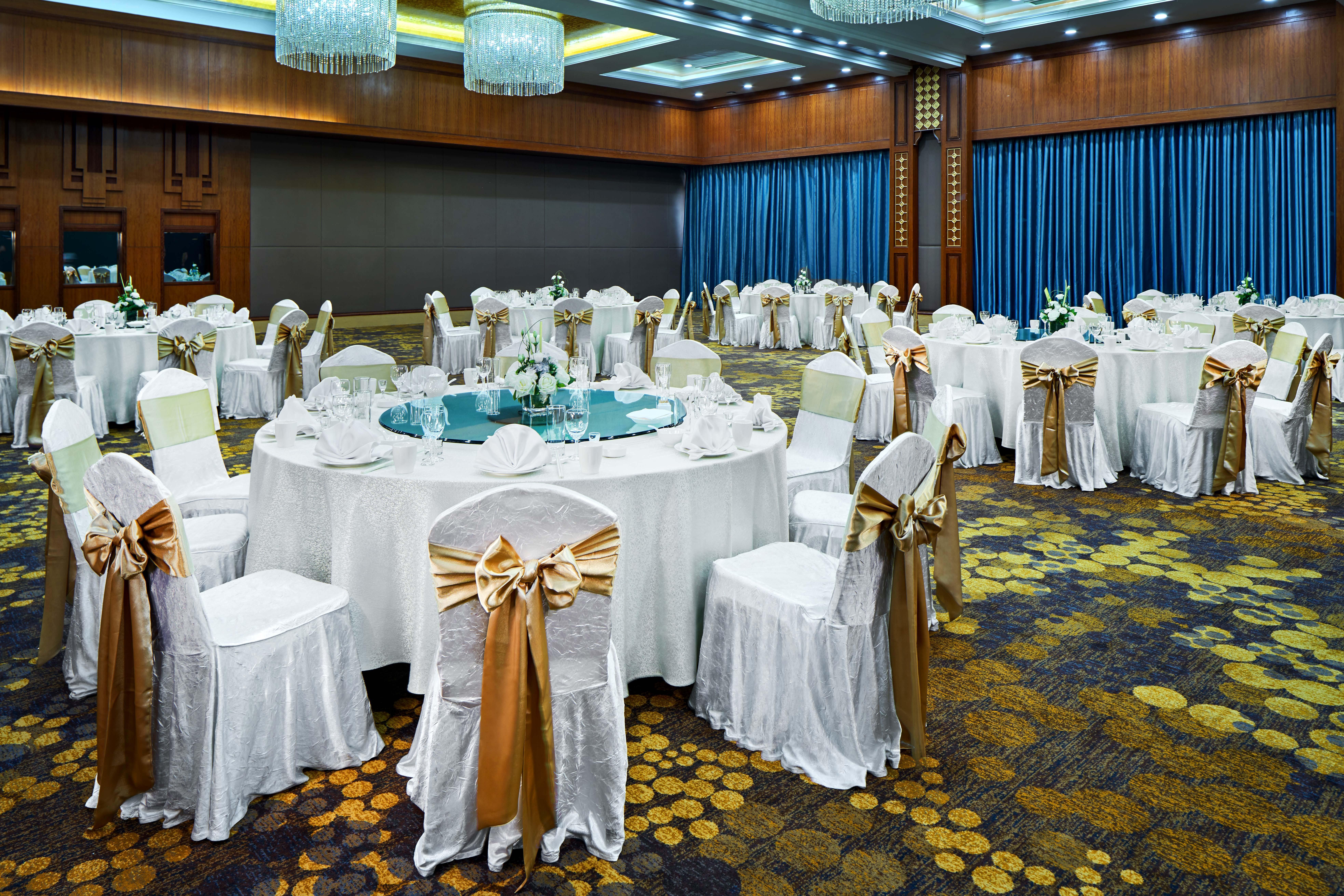 Crowne Plaza Ordos, An Ihg Hotel Exterior photo