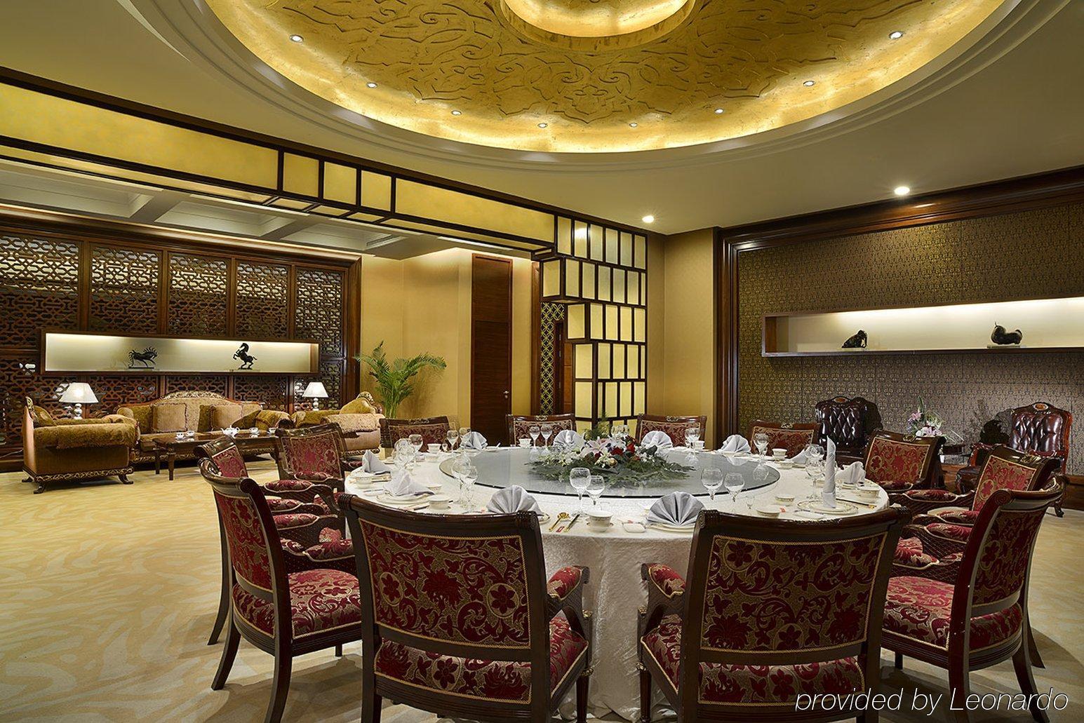 Crowne Plaza Ordos, An Ihg Hotel Restaurant photo